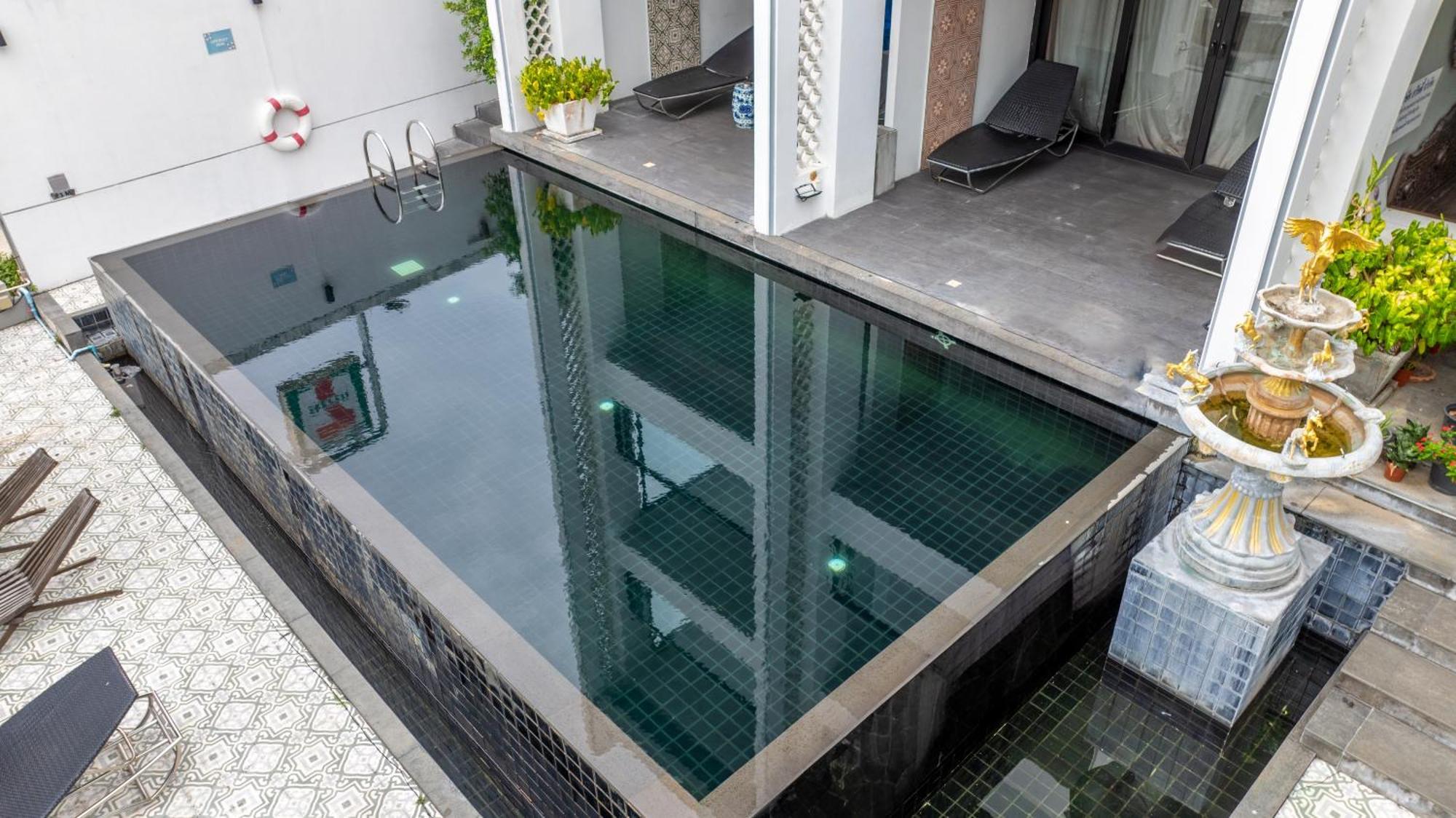 See Sea Villa Phuket Sha Patong Extérieur photo