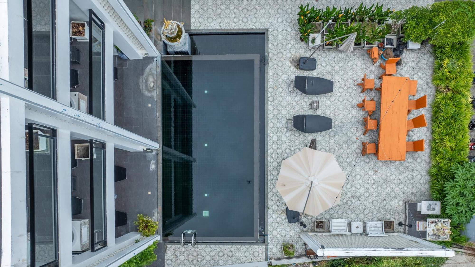 See Sea Villa Phuket Sha Patong Extérieur photo