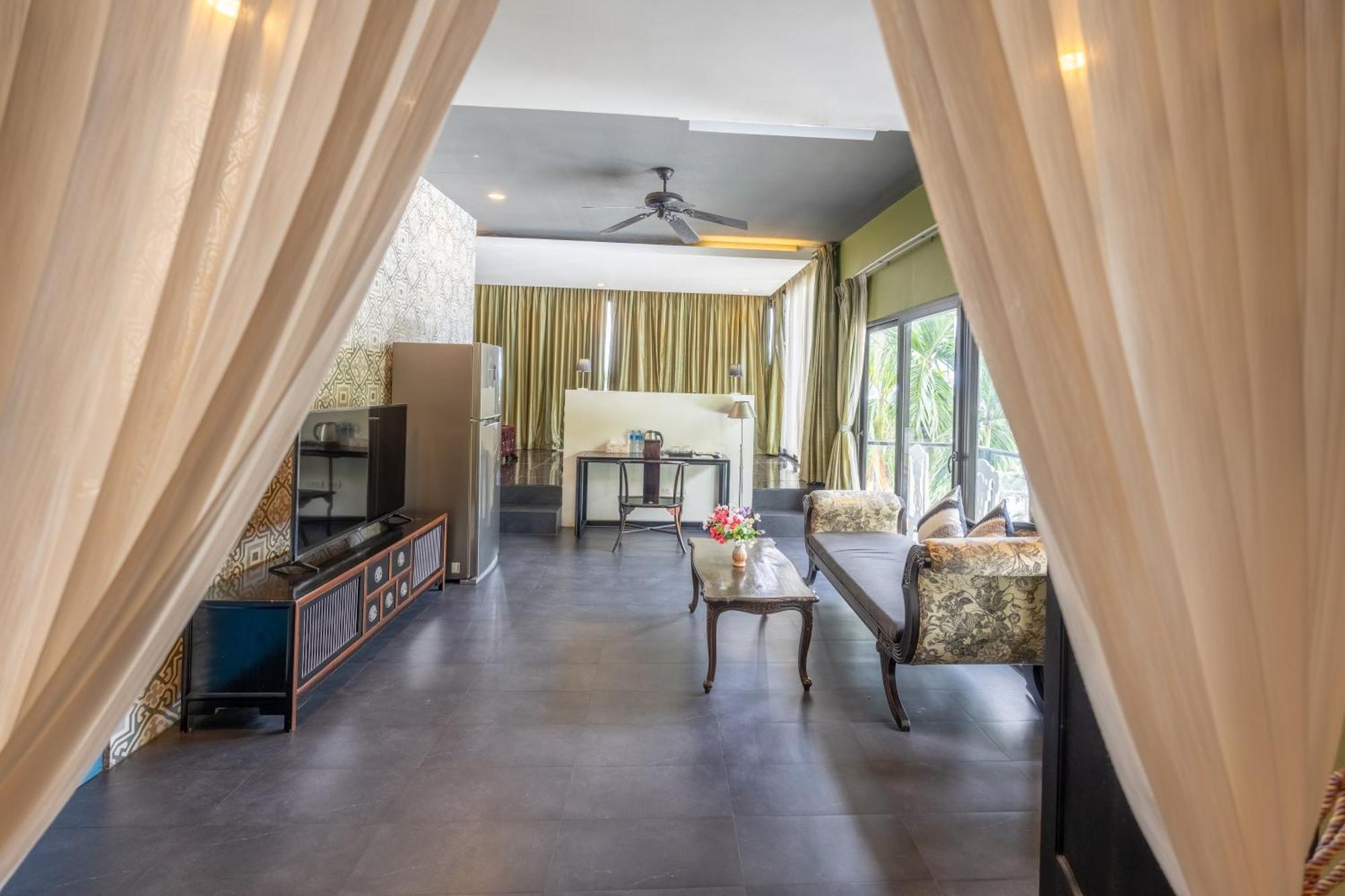 See Sea Villa Phuket Sha Patong Extérieur photo