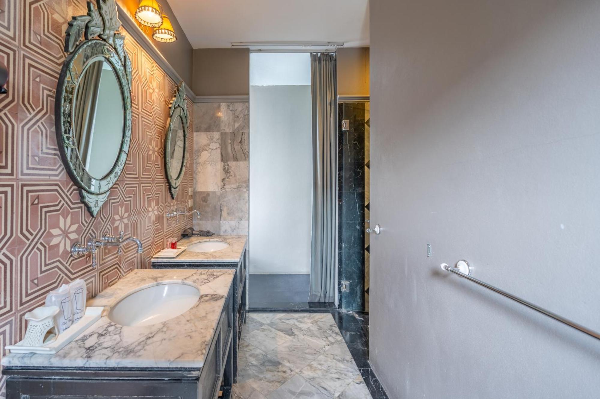 See Sea Villa Phuket Sha Patong Extérieur photo