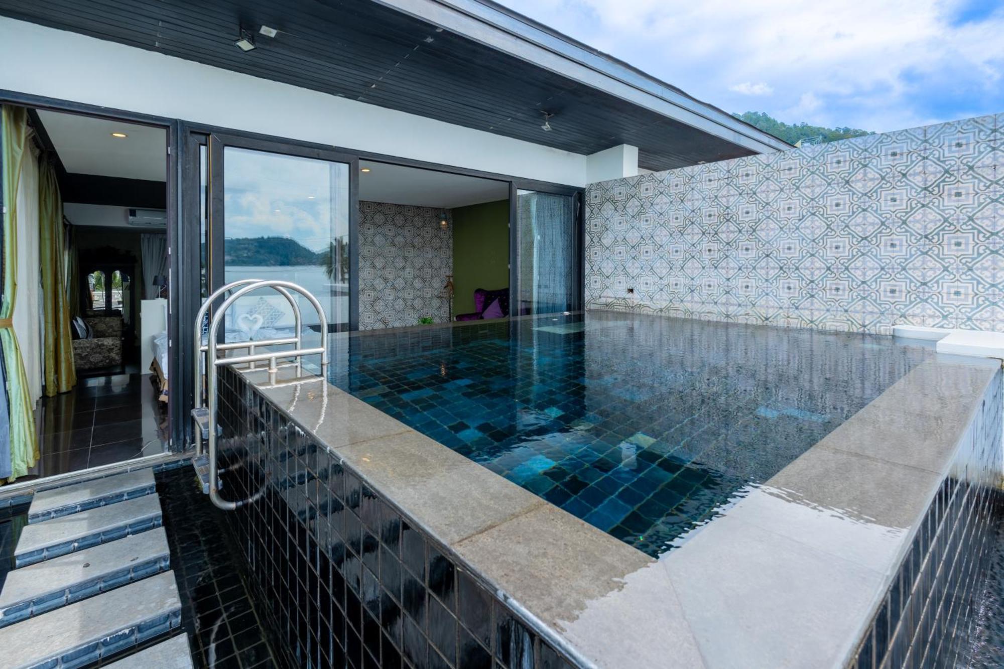 See Sea Villa Phuket Sha Patong Extérieur photo