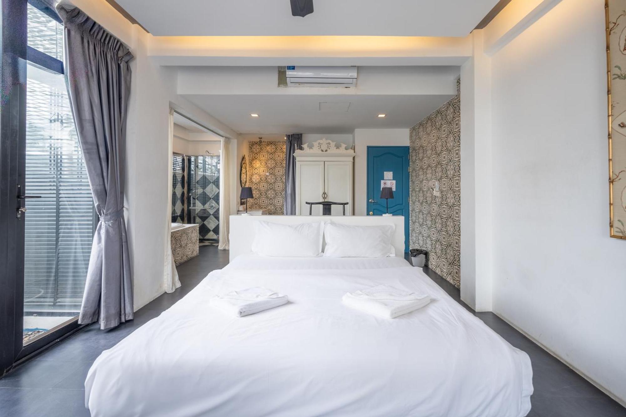 See Sea Villa Phuket Sha Patong Extérieur photo